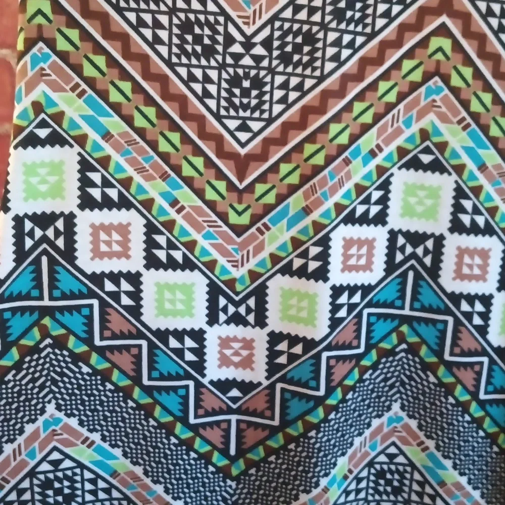 𝐆𝐞𝐨𝐦𝐞𝐭𝐫𝐢𝐜 𝐒𝐭𝐫𝐞𝐭𝐜𝐡 𝐌𝐚𝐱𝐢 𝐃𝐫𝐞𝐬𝐬 𝐎𝐩𝐞𝐧 𝐁𝐚𝐜𝐤 - Picture 4 of 7